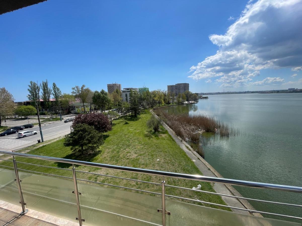 Tania Lake Apartments Mamaia Luaran gambar
