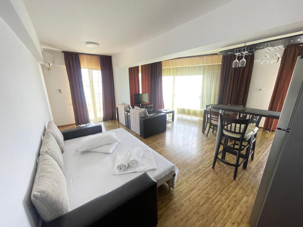Tania Lake Apartments Mamaia Luaran gambar
